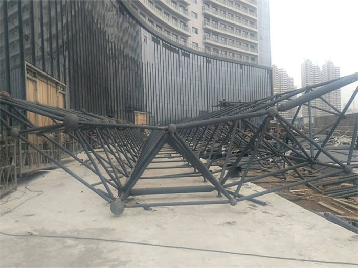 泸州万豪酒店雨棚网架